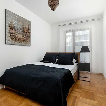 Klimatyzowany Z 2 Sypialniami Balkonem I Parkingiem By Renters *
