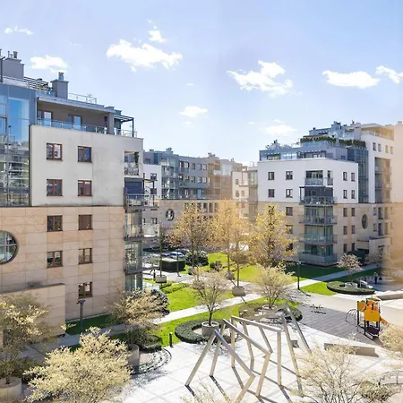 Klimatyzowany Z 2 Sypialniami Balkonem I Parkingiem By Renters