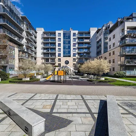 Apartamento Klimatyzowany Z 2 Sypialniami Balkonem I Parkingiem By Renters *